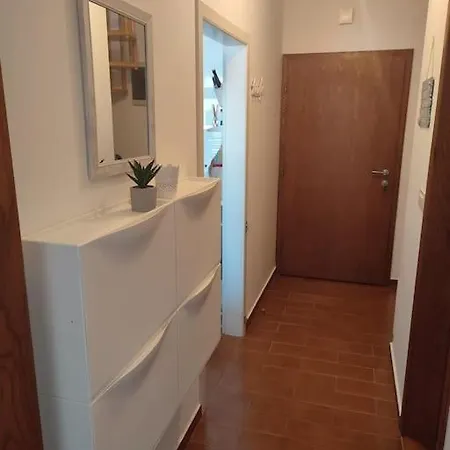 Center Seafront 3 Bedroom 2 Bath Apartment