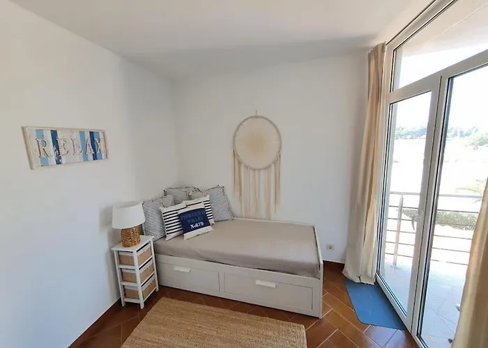 Center Seafront 3 Bedroom 2 Bath Medulin