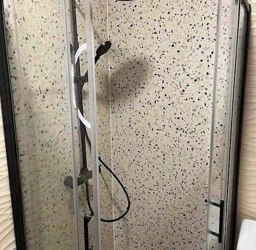 Center Seafront 3 Bedroom 2 Bath Medulin