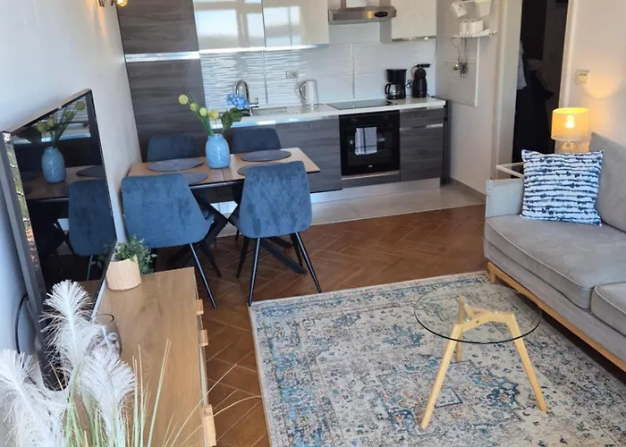 Center Seafront 3 Bedroom 2 Bath Daire Medulin