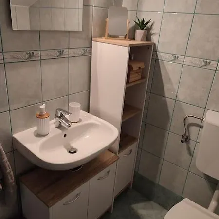 Center Seafront 3 Bedroom 2 Bath