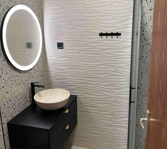 Apartman Center Seafront 3 Bedroom 2 Bath