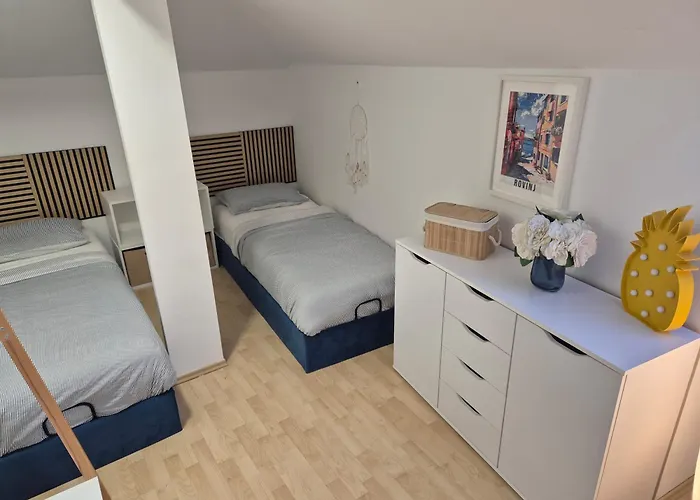 Apartment Center Seafront 3 Bedroom 2 Bath